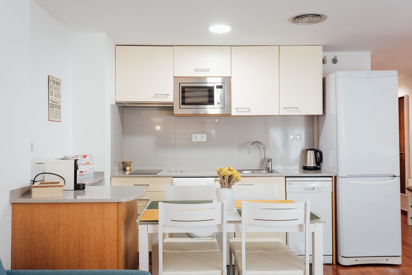 Fully equipped kitchen